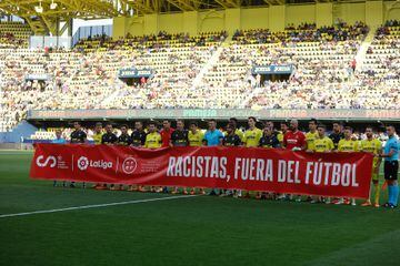 Enfrentamiento entre el Villarreal Club de Fútbol y Cádiz Club de Fútbol perteneciente a LaLiga.