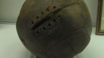 Leather ball with interior bladder for the 1930 Uruguay World Cup, used in the first half of the Uruguay-Argentina final.