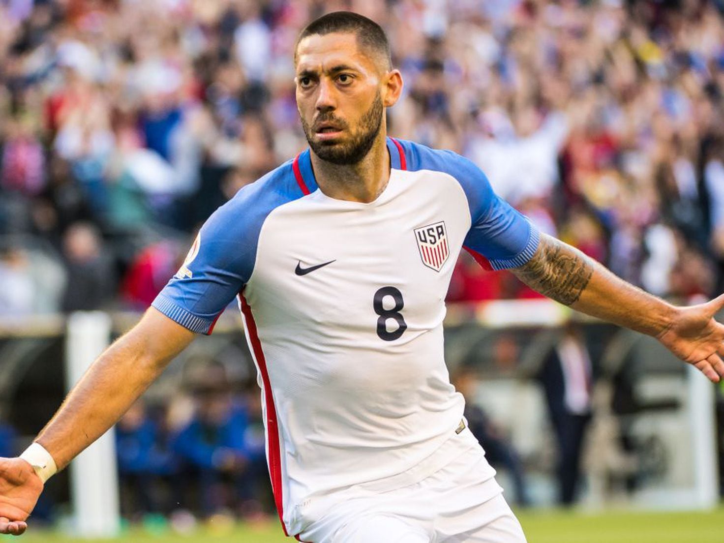 Former Sounders star Clint Dempsey back in the spotlight with
