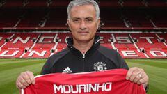 José Mourinho fue presentado como entrenador del Manchester United.