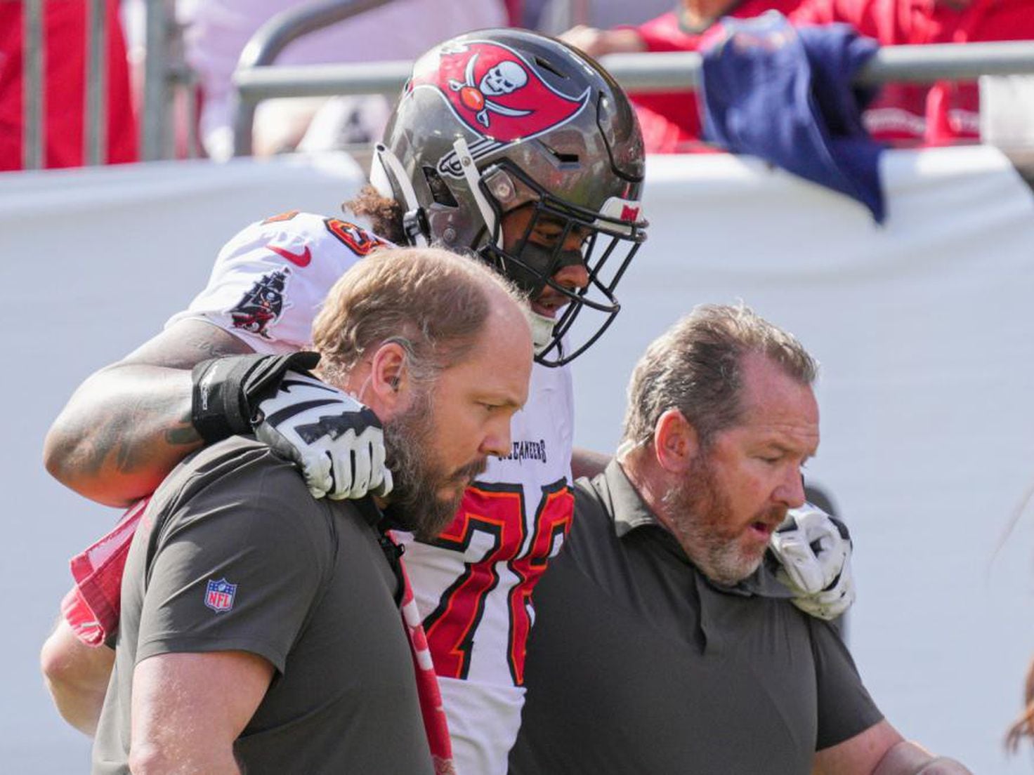 Buccaneers injuries: Wirfs out with sprained ankle - AS USA