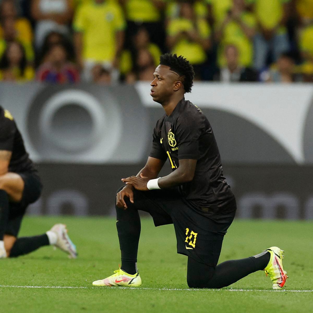 Why are Brazil wearing black jerseys in their friendly match against Guinea  in Barcelona? - AS USA