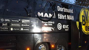 Borussia Dortmund&#039;s damaged bus is pictured after an explosion some 10km away from the stadium prior to the UEFA Champions League 1st leg quarter-final football match BVB Borussia Dortmund v Monaco in Dortmund, western Germany on April 11, 2017. / AF