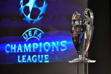 Las imágenes de los sorteos de Champions y Europa League
