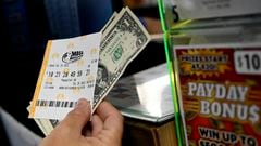 El premio mayor de la lotería Mega Millions es de 165 millones de dólares. Aquí los números ganadores del sorteo de hoy, 9 de enero.