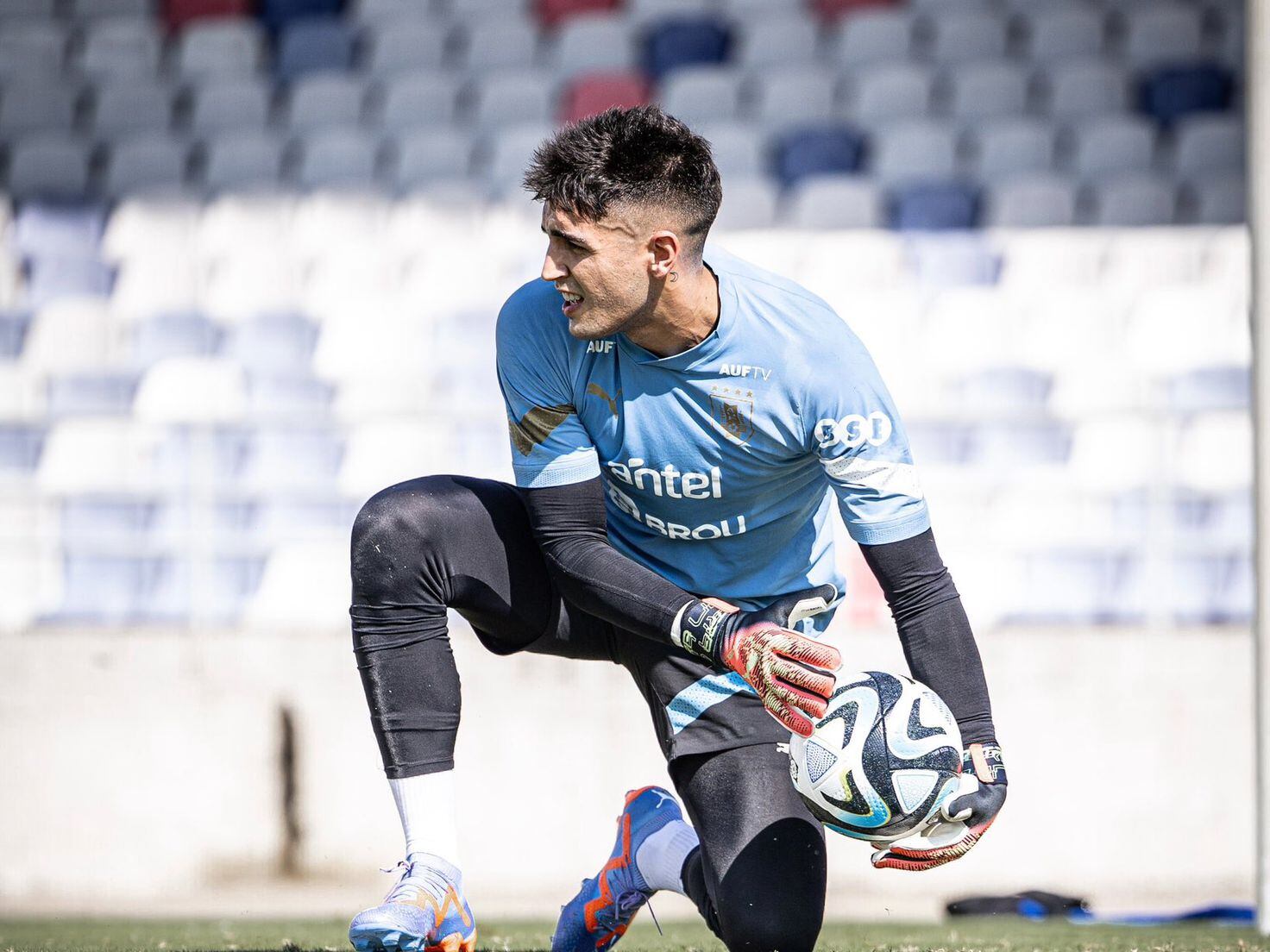 Uruguayo Sebastián Cáceres a punto de unirse al América como nuevo refuerzo