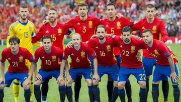 Spain favourites to win Euro 2016 after stylish Turkey win