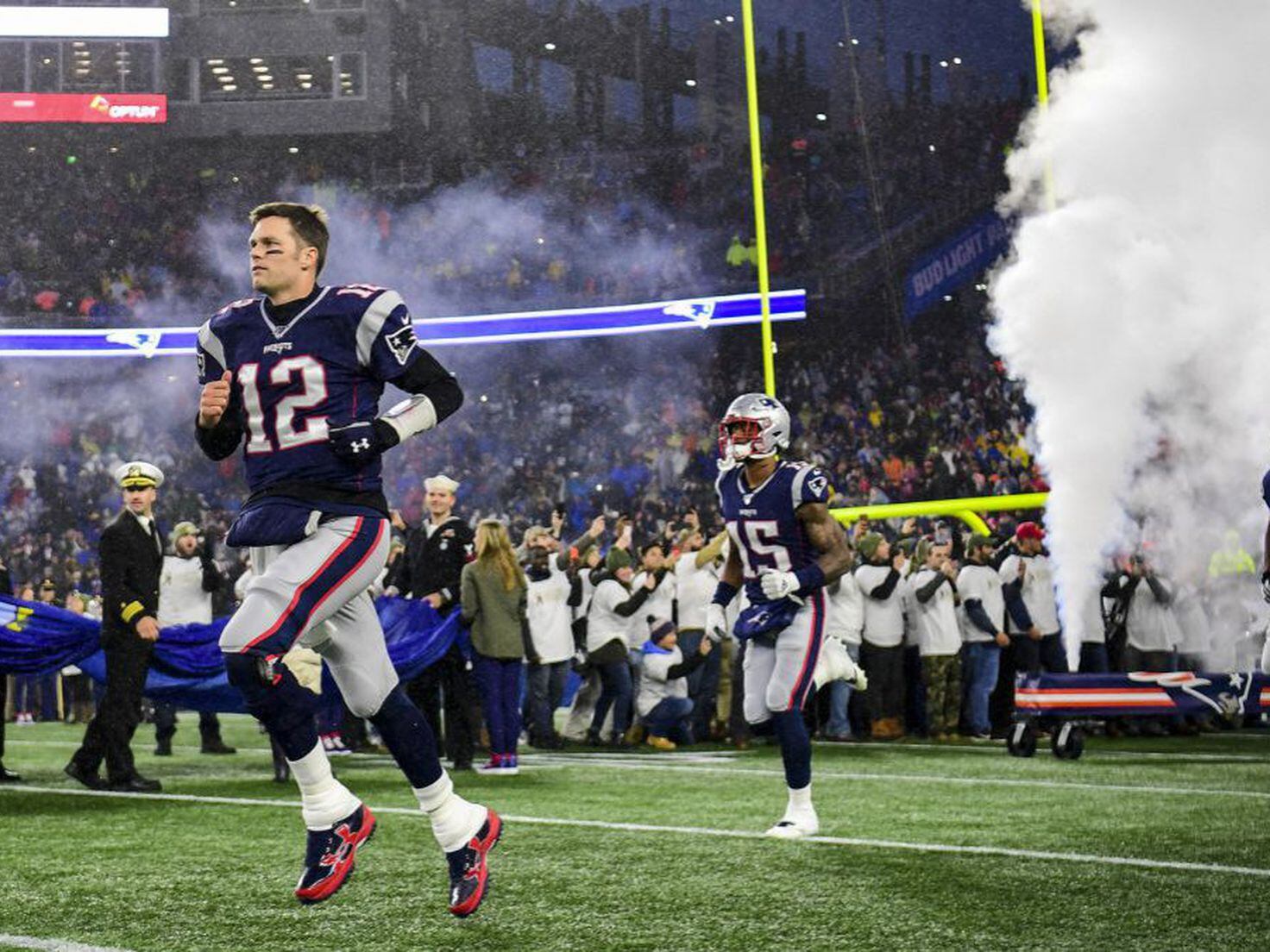 Tom Brady and Patriots outfitted with largest Super Bowl rings ever 