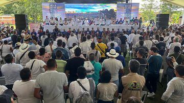 People participate in the installation of the peace dialogues between the FARC guerrilla dissidents calling themselves the Central General Staff (EMC) and the Colombian government, in Tibu, Colombia October 8, 2023. REUTERS/Camilo Cohecha