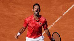 El tenista serbio Novak Djokovic celebra un punto durante su partido ante Grigor Dimitrov en el Masters 1.000 de Roma.