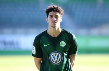 Con apenas 18 años, el central norteamericano se encuentra en Alemania buscando terminar de formarse con el Wolfsburg  