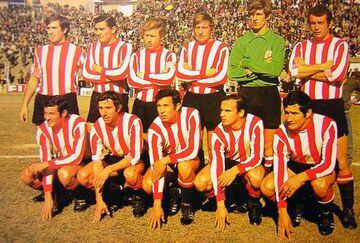 Fueron los primeros en conquistar la Copa Libertadores en tres ocasiones consecutivas. Fueron las ediciones de 1968, 1969 y 1970.