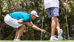 El tenista Rafael Nadal participa este domingo en el campeonato de Baleares absoluto de Golf que se está disputando en el campo de Son Servera.