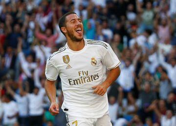 Eden Hazard celebrates scoring against Granada.