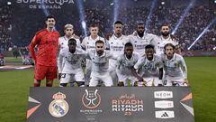 RIYADH, SAUDI ARABIA - JANUARY 15: The Real Madrid starting squad pose for a group photo at King Fahd International Stadium on January 15, 2023 in Riyadh, Saudi Arabia. (Photo by Helios de la Rubia/Real Madrid via Getty Images)
