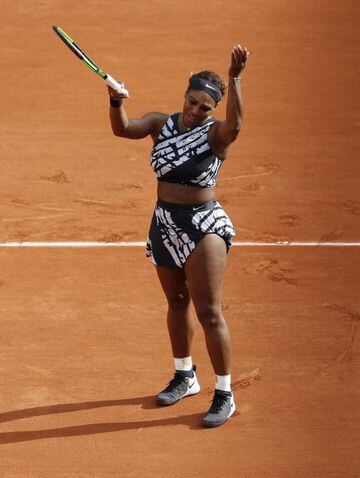 Serena Williams durante su victoria en el primer partido de Roland Garros 2019 ante Vitalia Diarchenko.