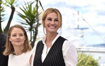 CANNES, FRANCE - MAY 12:  Director Jodie Foster and actress Julia Roberts attend the "Money Monster" Photocall during the 69th annual Cannes Film Festival on May 12, 2016 in Cannes, France.  (Photo by Pascal Le Segretain/Getty Images)