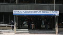 Entrada de la sede de la Direcci&oacute;n general del Servicio P&uacute;blico de Empleo Estatal (SEPE), a 4 de abril de 2022, en Madrid (Espa&ntilde;a). Desde el mes de diciembre de 2021, el porcentaje de contrataci&oacute;n indefinida sobre el total de c