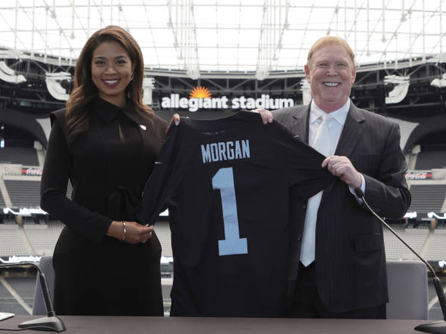 Who is Sandra Douglass Morgan? The Raiders team president took over for Dan  Ventrelle in July - AS USA