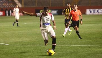 Imagen del partido entre Universitario y Sport Rosario con victoria por 2-1 para los de Pedro Troglio.