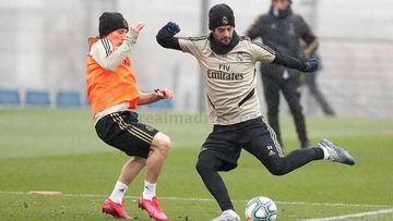 Isco returns to Real Madrid training after missing Wednesday