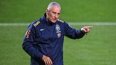 TURIN, ITALY - NOVEMBER 14:  Head coach Tite of Brazil issues instructions during the Brazil Training Session at Juventus Training Center on November 14, 2022 in Turin, Italy. (Photo by Chris Ricco/Getty Images)