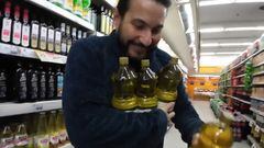 “Me sentí millonario”: Felipe Avello se graba comprando en un Supermercado en Argentina y se hace viral al instante
