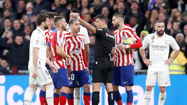 Atlético - Real Madrid: ¿a quién ha favorecido más el VAR en los derbis?