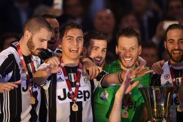 Cuadrado levanta su segunda Copa de Italia