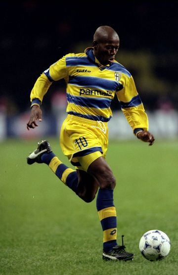 Faustino Asprilla fue el primer colombiano en este país y su primer título nivel local se dio en la Copa Italia de 1998/1999, en la que derrotó en la final a Fiorentina. El trofeo lo levantó el 5 de mayo de 1999.