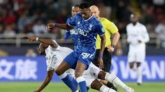 Rabat (Morocco), 11/02/2023.- Mohamed Kanno (C) of Al Hilal in action during the FIFA Club World Cup final between Real Madrid and Al Hilal SFC in Rabat, Morocco, 11 February 2023. (Mundial de Fútbol, Marruecos) EFE/EPA/Mohamed Messara
