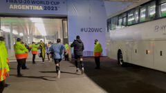 Jugadores uruguayos revolucionan los pasillos del estadio: ¡gran festejo! 