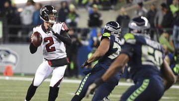 SEATTLE, WA - NOVEMBER 20: Quarterback Matt Ryan #2 of the Atlanta Falcons looks to pass against the Seattle Seahawks during the third quarter of the game at CenturyLink Field on November 20, 2017 in Seattle, Washington.   Steve Dykes/Getty Images/AFP == FOR NEWSPAPERS, INTERNET, TELCOS &amp; TELEVISION USE ONLY ==