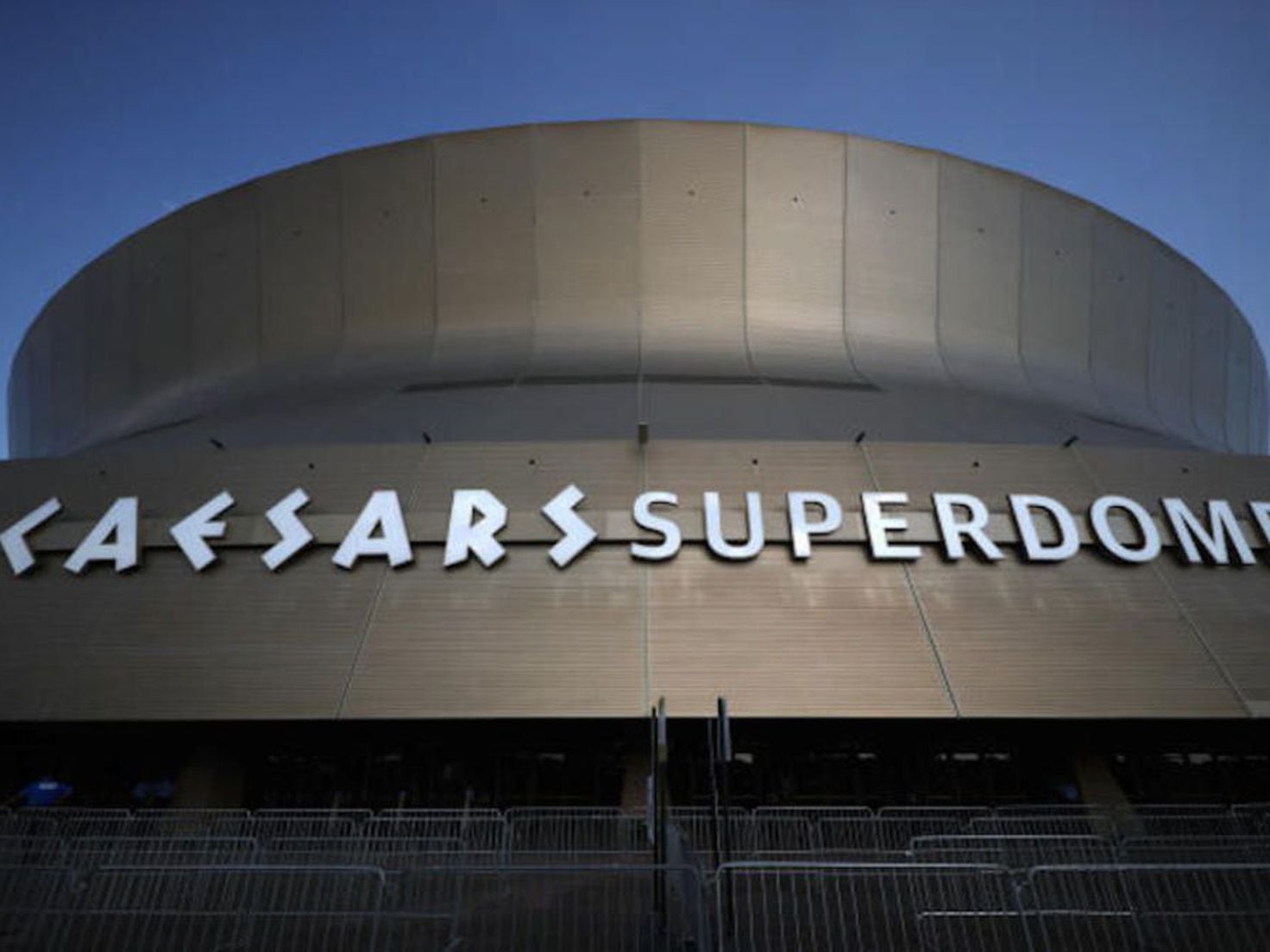 What to Eat at the Superdome During Saints Games This Season