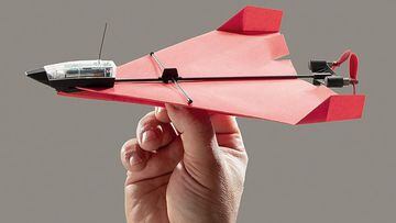 PowerUp 4.0, un avión de papel real que pilotas con el móvil