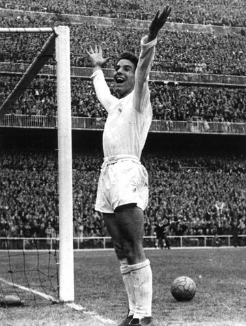Fue campeón de Europa con el Real Madrid en las ediciones de 1956, 1957, 1958, 1959 y 1960.
