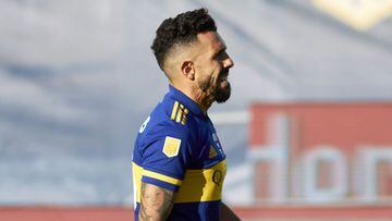 SAN JUAN, ARGENTINA - MAY 31: Carlos Tevez of Boca Juniors  looks dejected after his team was defeated in the penalty shoot-out during a semifinal match of Copa de la Liga Profesional 2021 agianst Racing Club at San Juan del Bicentenario Stadium on May 31, 2021 in San Juan, Argentina. (Photo by Alexis Lloret/Getty Images)