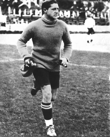 Blasco made his international debut on 30 November 1930 in the 0-1 win over Portugal 0. His last game for Spain was in 1936.