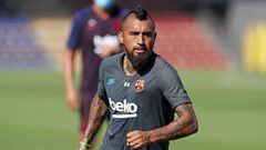 HANDOUT - 07 August 2020, Spain, Barcelona: Barcelona's Arturo Vidal in action during a training session ahead of Saturday's UEFA Champions League round of 16 second leg soccer match between Barcelona and Napoli. Photo: Miguel Ruiz/UEFA/dpa - ATTENTION: e