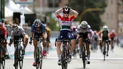 Vas celebra su triunfo en la 8ª etapa del Giro Donne 2023.