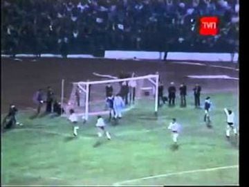 27-09-1980: El partido de fondo de aquella jornada doble fue el superclásico entre Universidad de Chile y Colo Colo. Victoria alba por 4 a 2, con 76.556 espectadores.
