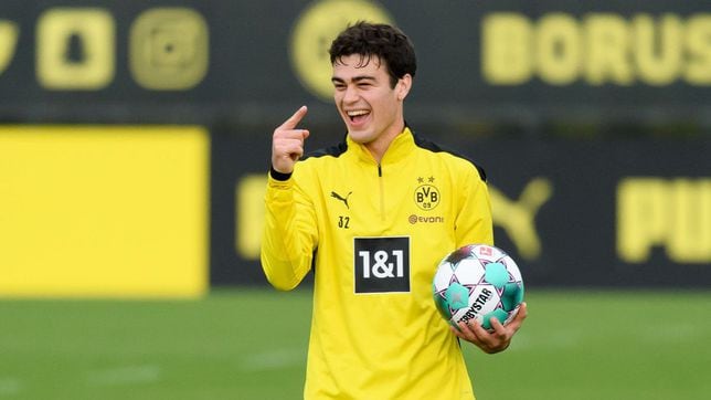 Borussia Dortmund shed light on Gio Reyna’s future