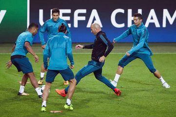 Head coach Zinedine Zidane, Cristiano Ronaldo, Gareth Bale, Casemiro and Alvaro Tejero involved in Real Madrid training session ahead of Dortmund game.