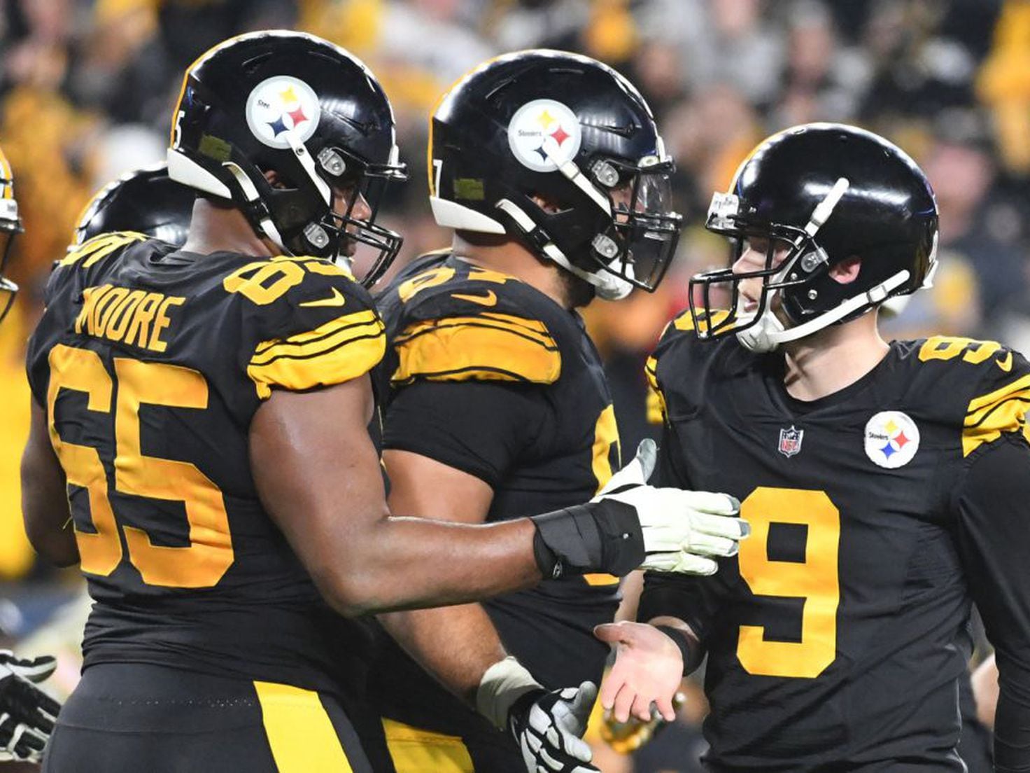 Steelers to break out Color Rush jersey for MNF