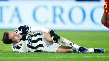 Juventus winger Chiesa facing knee ligament surgery