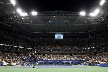 The roof is open, but for Murray it's size makes conditions perfect.