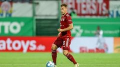 Covid: Kimmich to miss remainder of 2021 due to lung problem
