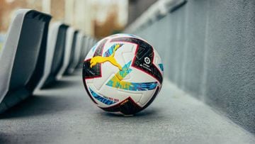 The 2022-23 Liga ball.