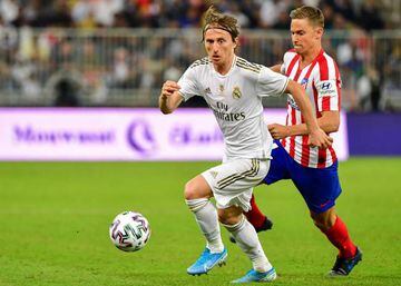 Madrid midfield | Llorente tracks old teammate Modric.