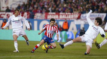 Ibagaza, durante un derbi entre el Atlético y el Real Madrid.